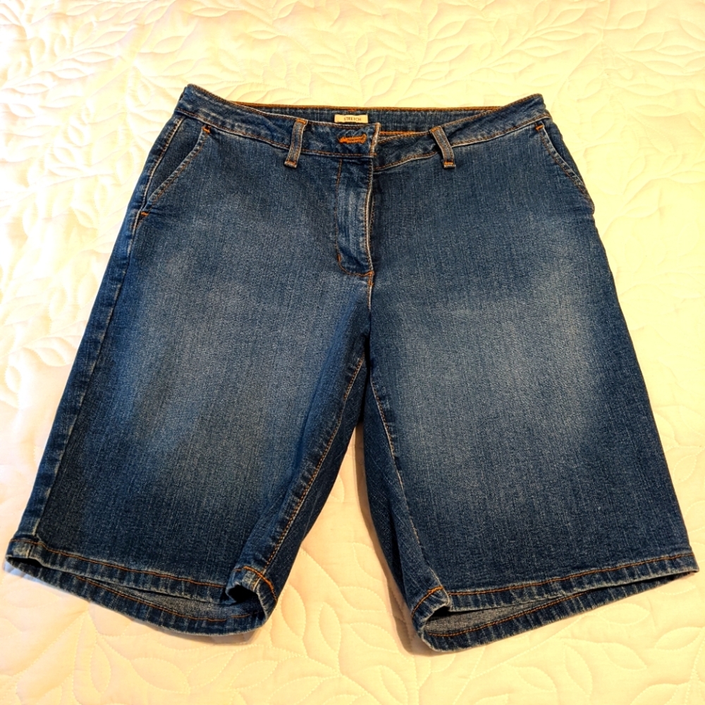 Stretch denim Bermuda shorts